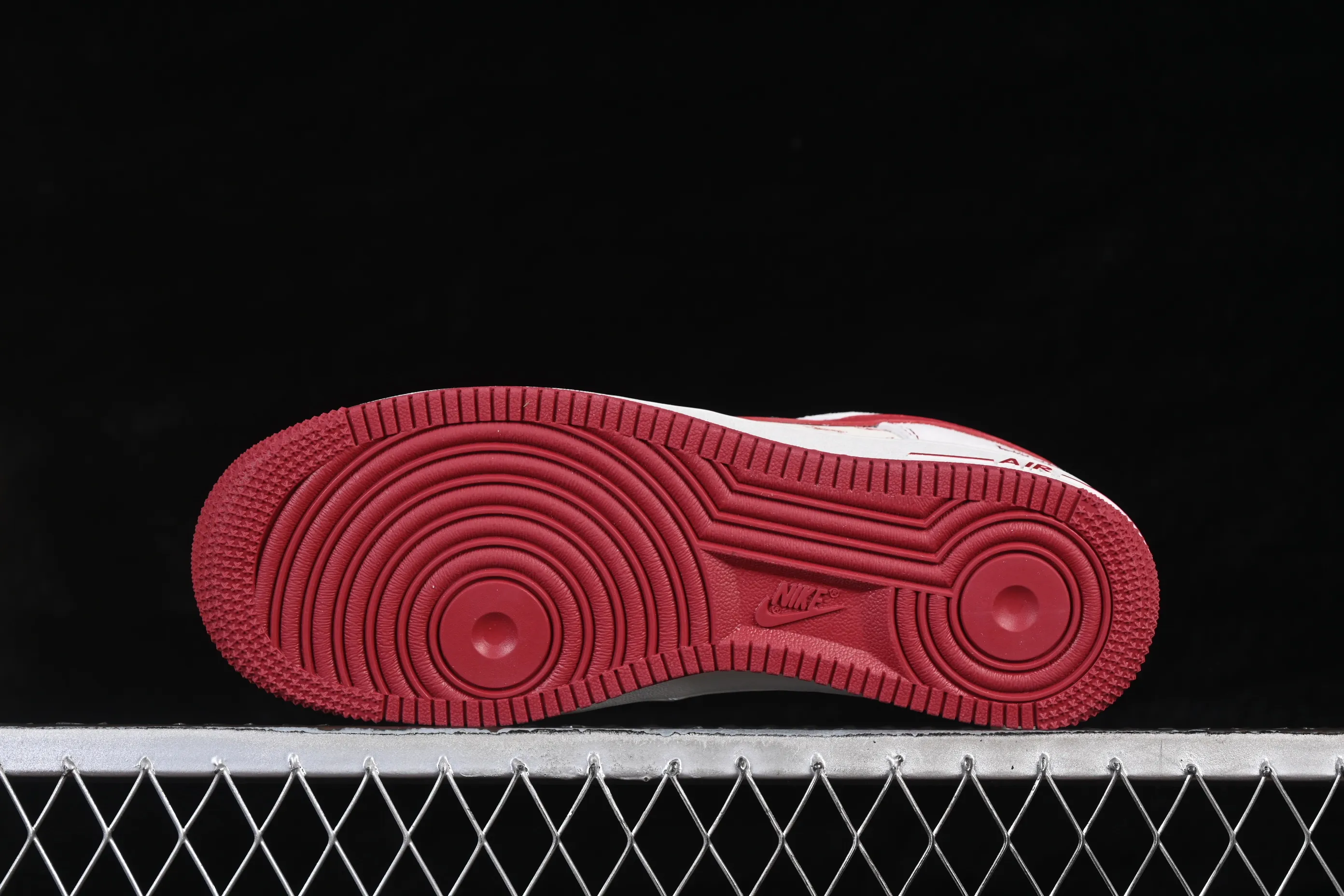 All categories Nk Air Force 1 Air Force series Nk Air Force 1 Low Air Force low-top Nike Air Force 1'07 Low Year of the Horse limited edition red and white contrast Air Force 1 low-top casual sneakers JP2026-133